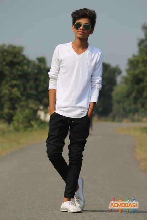 Pranjal  Yadav photo №82430. Uploaded 03 November 2016