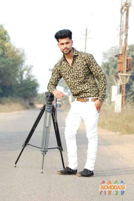 Rishabh  Thakur photo №99250. Uploaded 29 March 2017