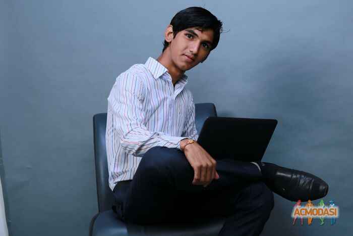 Naresh  Prajapati photo №25529. Uploaded 23 October 2015