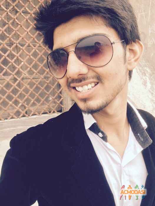 Dhruvraj Kiritkumar Parghi photo №104381. Uploaded 20 May 2017